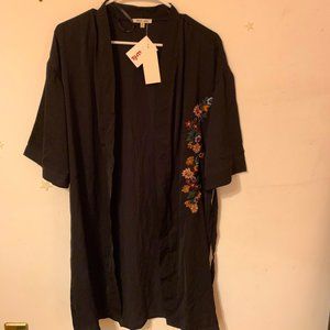 NWT Embroidered Kimono
